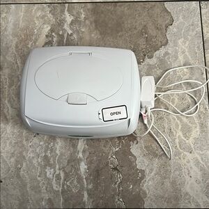 White Wipe Warmer